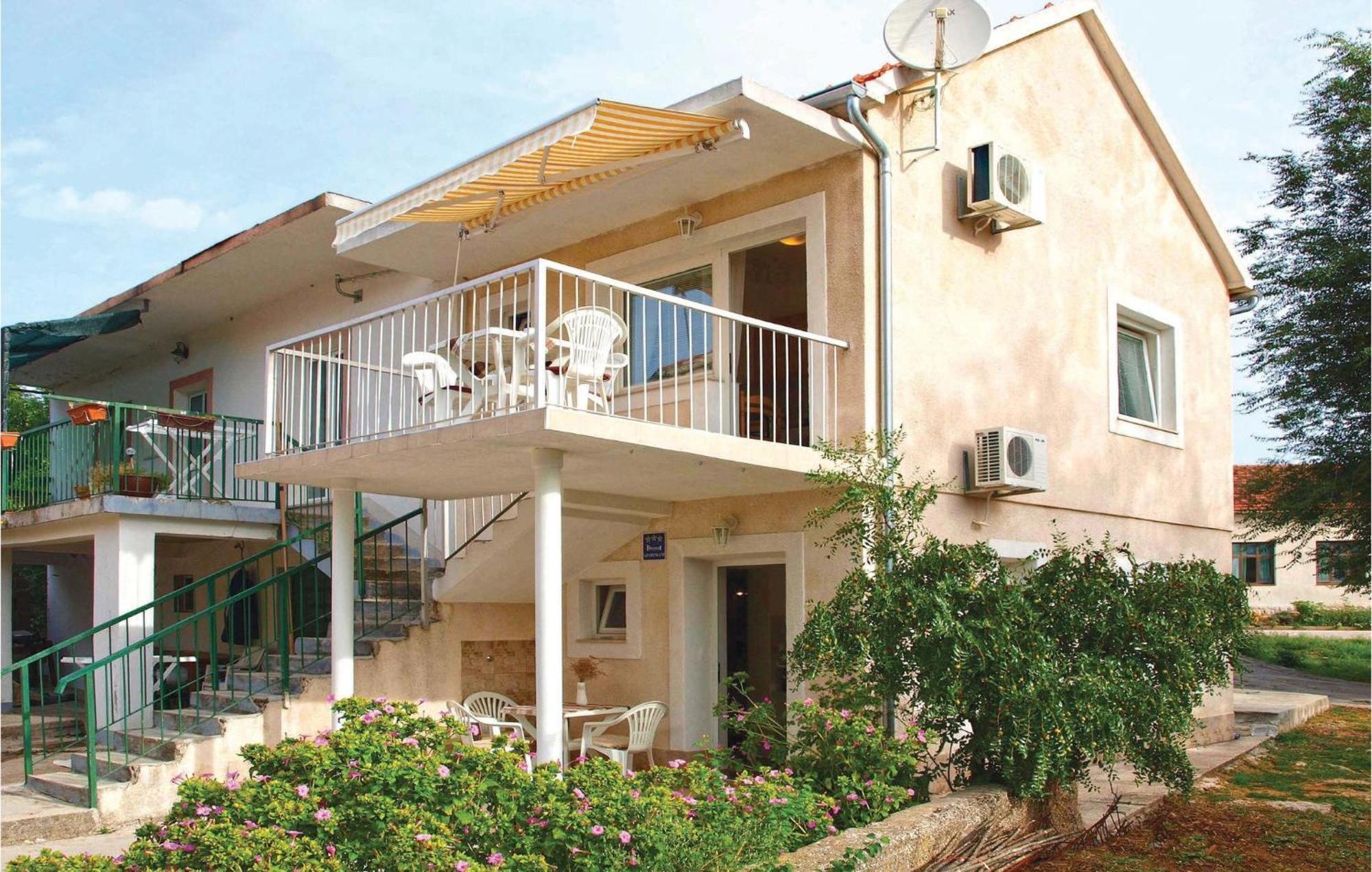 Apartment Raslina Lxvi 外观 照片